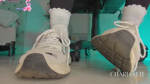 charlotte  grey online show from 02-17-26, 08:15