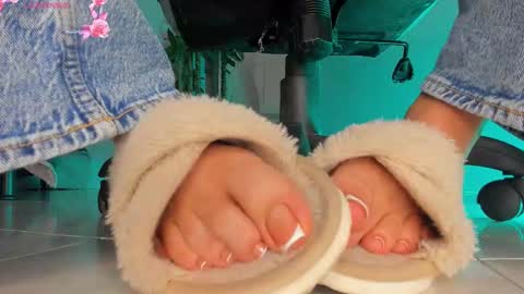 charlotte  grey online show from 02-18-26, 08:38