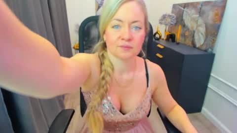 Charlotte online show from 04-09-26, 11:59