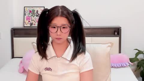 Charlotte online show from 04-25-26, 01:52