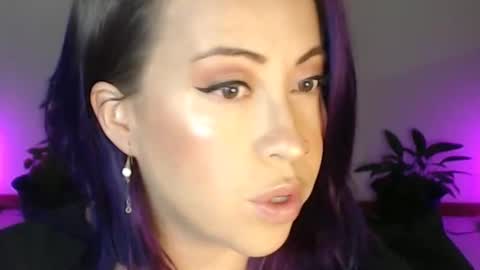 charlottezoe online show from 05-15-26, 09:49