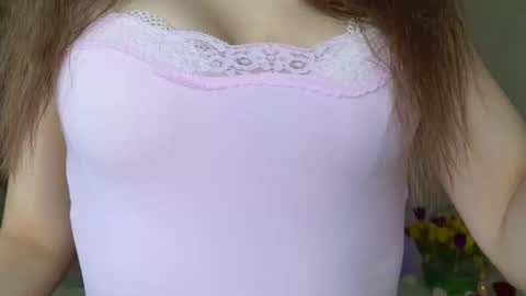 Snapshot of charming_bliss chatting on 03-15-26, 05:19 Kaylee online show from 03-15-26, 05:19