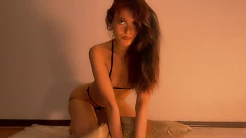 JASMINE   usually going live about 2 am UTC  online show from 07-07-26, 05:10