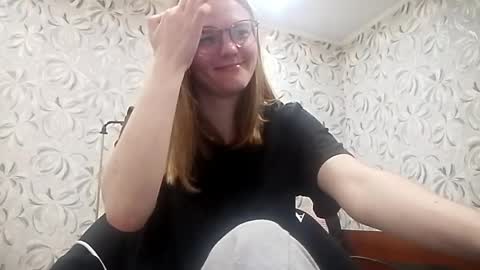 Olivia online show from 05-23-26, 10:36