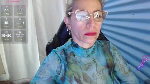 CHAYLA VICTORIA RUIZ  online show from 04-26-26, 08:06
