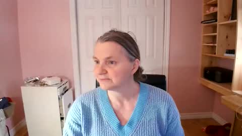 chealsiek online show from 04-06-26, 06:42