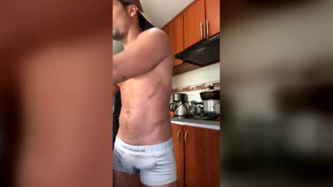 checar14 online show from 03-18-26, 04:32