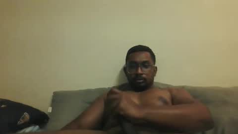 chennaibull1011 online show from 05-18-26, 07:20