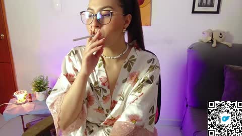 cherry   12am a 8am time colombia online show from 12-19-24, 04:13