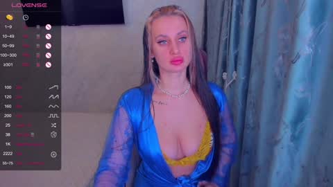 cherry_starrr online show from 01-11-25, 06:24