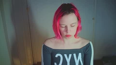 Snapshot of cherrybaby_0 chatting on 01-12-26, 05:12 cherrybaby_0 online show from 01-12-26, 05:12