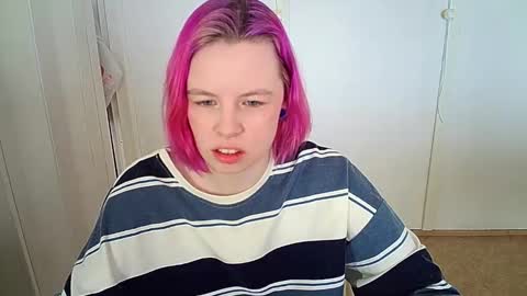 Snapshot of cherrybaby_0 chatting on 03-10-26, 07:13 cherrybaby_0 online show from 03-10-26, 07:13