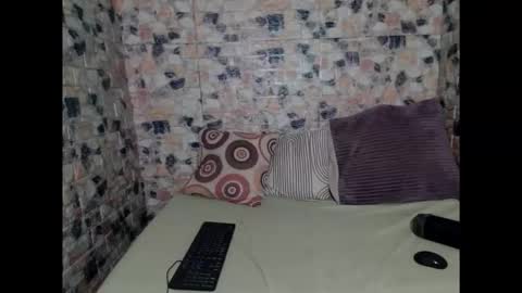 leah is the name online show from 04-11-26, 05:12