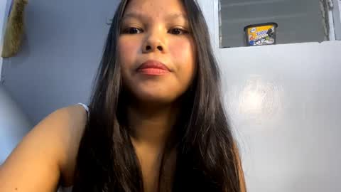 Snapshot of cherrynovax chatting on 06-17-26, 02:36 Bella online show from 06-17-26, 02:36