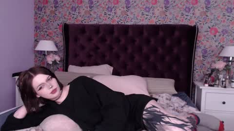 amelia online show from 01-15-25, 01:56