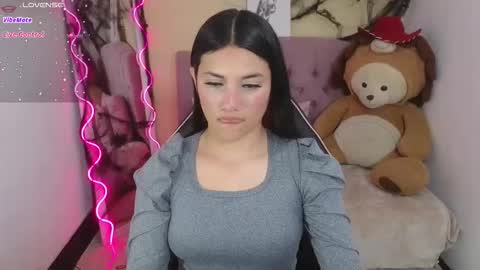 Snapshot of chiara_tay chatting on 10-23-25, 03:06 Chiara online show from 10-23-25, 03:06