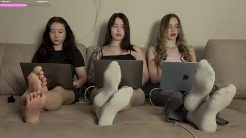 Snapshot of chillgoddess chatting on 05-18-26, 06:36 Goddess Vika - owner of all ur money online show from 05-18-26, 06:36