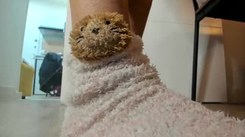 Snapshot of chillwithcamii chatting on 01-19-26, 01:04 yoursensualparadise online show from 01-19-26, 01:04