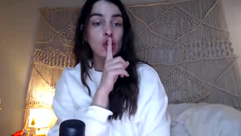 Snapshot of chillwithcamii chatting on 03-16-26, 12:09 yoursensualparadise online show from 03-16-26, 12:09