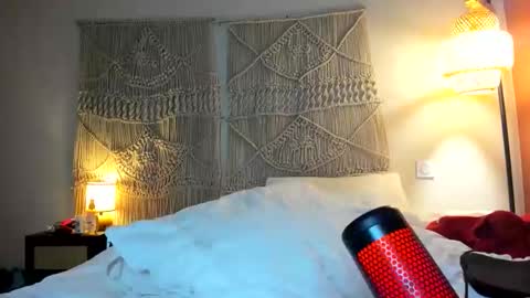 Snapshot of chillwithcamii chatting on 03-22-26, 02:09 yoursensualparadise online show from 03-22-26, 02:09