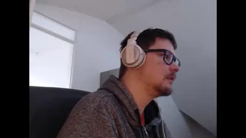 chillzonecam online show from 11-15-25, 10:34