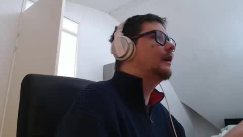 chillzonecam online show from 02-23-26, 02:03