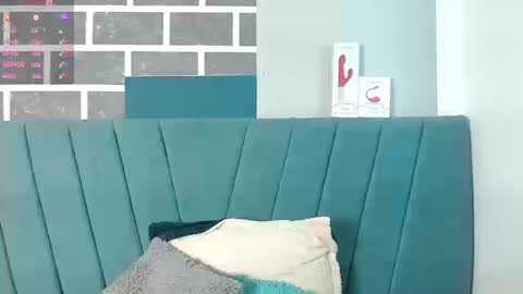 Abby 19 years online show from 03-13-26, 06:47