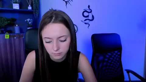 Snapshot of chloe_ley chatting on 07-08-26, 09:03 chloe_ley online show from 07-08-26, 09:03