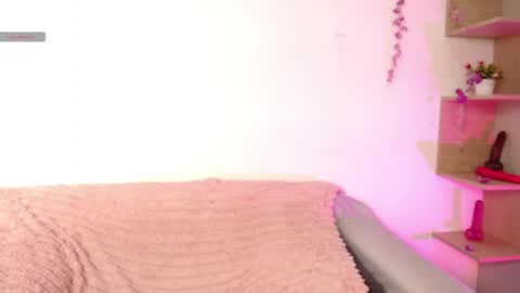 chloe_peach_ online show from 05-19-26, 12:11