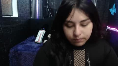 Snapshot of chloe_smith5 chatting on 06-17-26, 01:12 chloe_smith5 online show from 06-17-26, 01:12