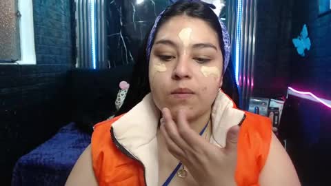 Snapshot of chloe_smith5 chatting on 06-27-26, 01:28 chloe_smith5 online show from 06-27-26, 01:28