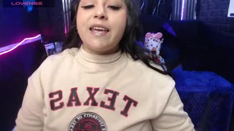 Snapshot of chloe_smith5 chatting on 07-10-26, 01:47 chloe_smith5 online show from 07-10-26, 01:47