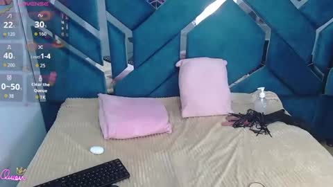 chloerose__ online show from 04-29-26, 03:10