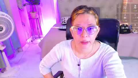 Snapshot of chloerossee chatting on 07-02-26, 01:06 Chloe rosse online show from 07-02-26, 01:06