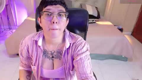 Snapshot of chloerossee chatting on 07-16-26, 01:33 Chloe rosse online show from 07-16-26, 01:33