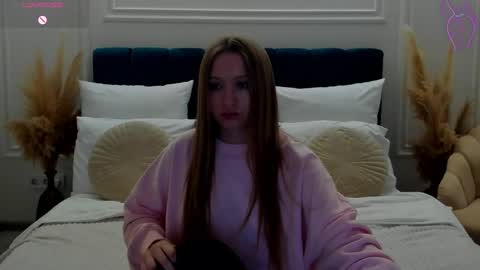Chloe online show from 05-18-26, 04:07
