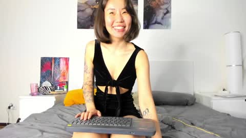 ChloeTaya online show from 04-04-26, 06:33