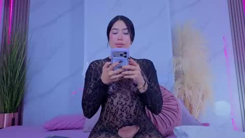 Snapshot of chlooee_ chatting on 04-27-26, 02:09 Chlooe online show from 04-27-26, 02:09
