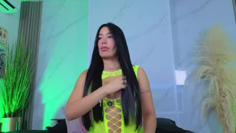Snapshot of chlooee_ chatting on 05-04-26, 02:18 Chlooe online show from 05-04-26, 02:18