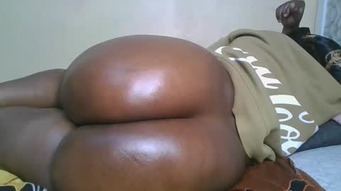 Snapshot of choco_baeb chatting on 03-26-26, 03:28 nei online show from 03-26-26, 03:28