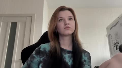 Lissa online show from 04-14-26, 01:39