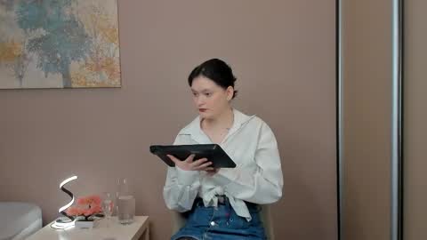 Cassandra online show from 03-18-26, 04:26