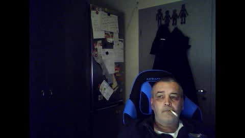 Snapshot of chris250268 chatting on 12-20-25, 02:57 Chris online show from 12-20-25, 02:57