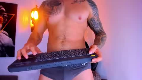 chris_milleer online show from 07-05-26, 04:52