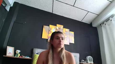 Snapshot of chris_sharon2023 chatting on 04-24-26, 05:26 Yarixa online show from 04-24-26, 05:26