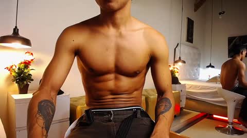 Snapshot of chris_weell chatting on 12-20-24, 12:30 Chris Weell online show from 12-20-24, 12:30