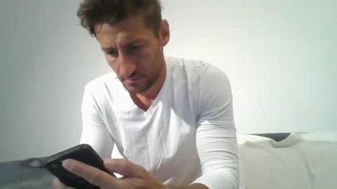 Snapshot of chrisaron chatting on 10-03-25, 03:36 chrisaron online show from 10-03-25, 03:36