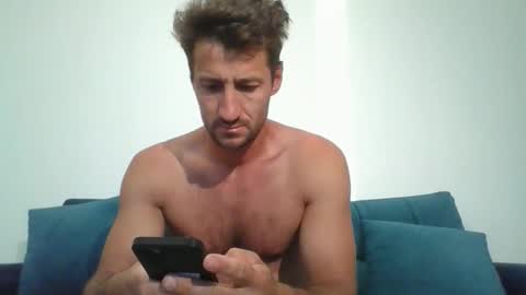Snapshot of chrisaron chatting on 05-28-26, 03:15 chrisaron online show from 05-28-26, 03:15