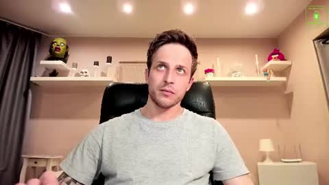 Snapshot of chriscarrey chatting on 06-24-26, 01:15 Chris online show from 06-24-26, 01:15