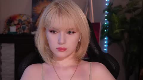 Snapshot of chriss_foxx chatting on 06-13-26, 03:32 chriss_foxx online show from 06-13-26, 03:32